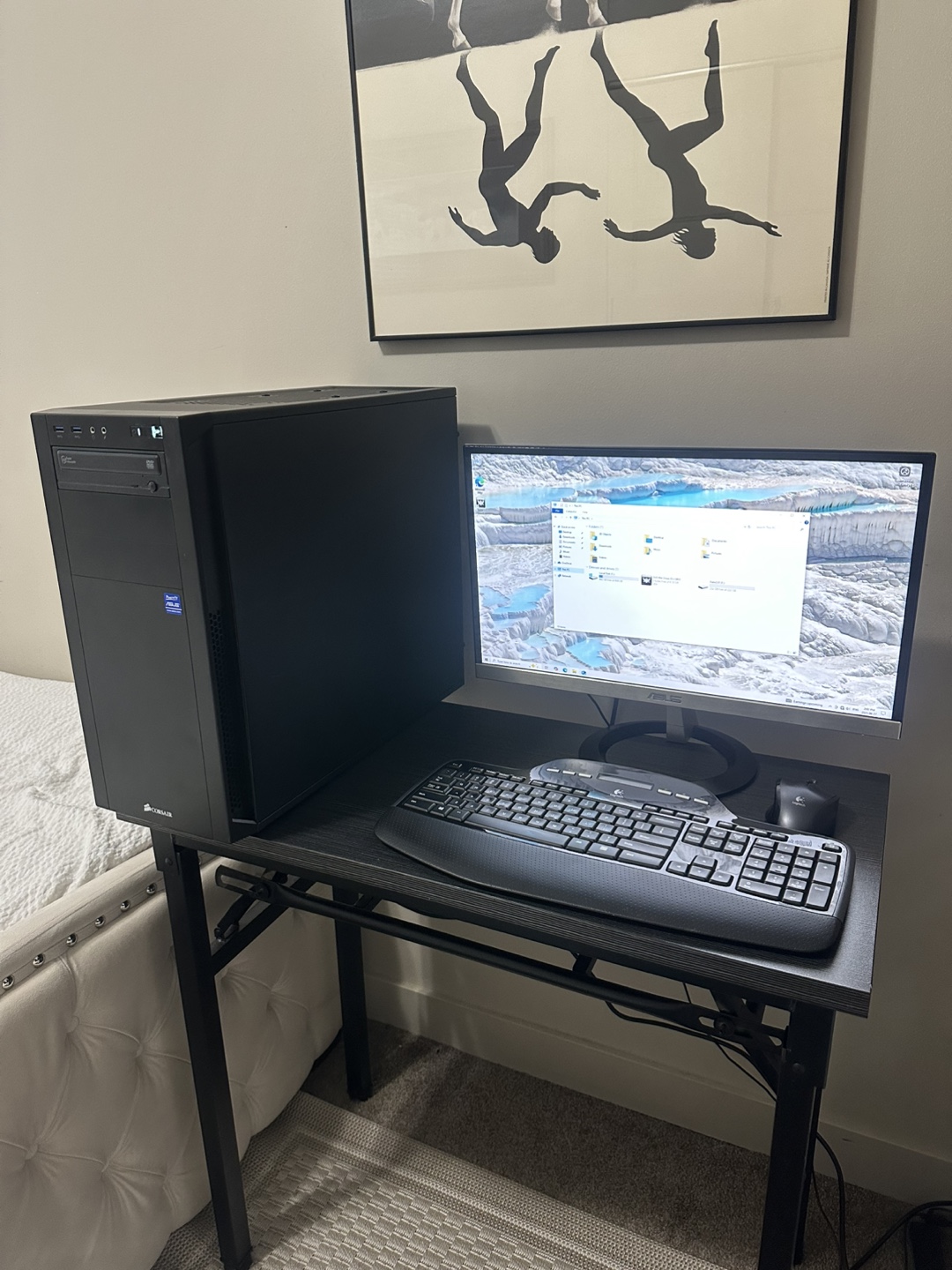 ASUS Desktop PC with 22" Monitor with grid game – Ready to Use