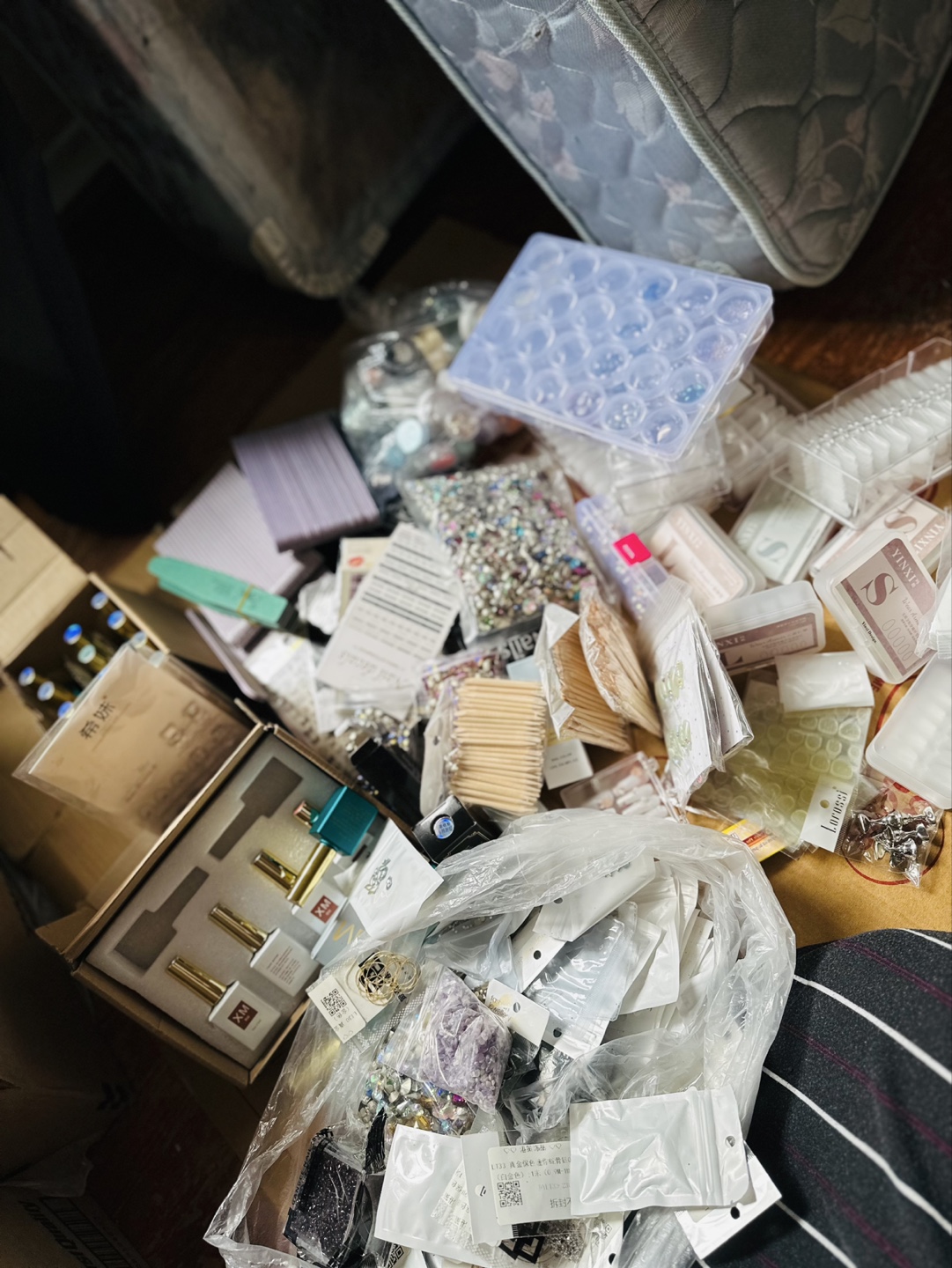 Nail Art Supplies - photo 4