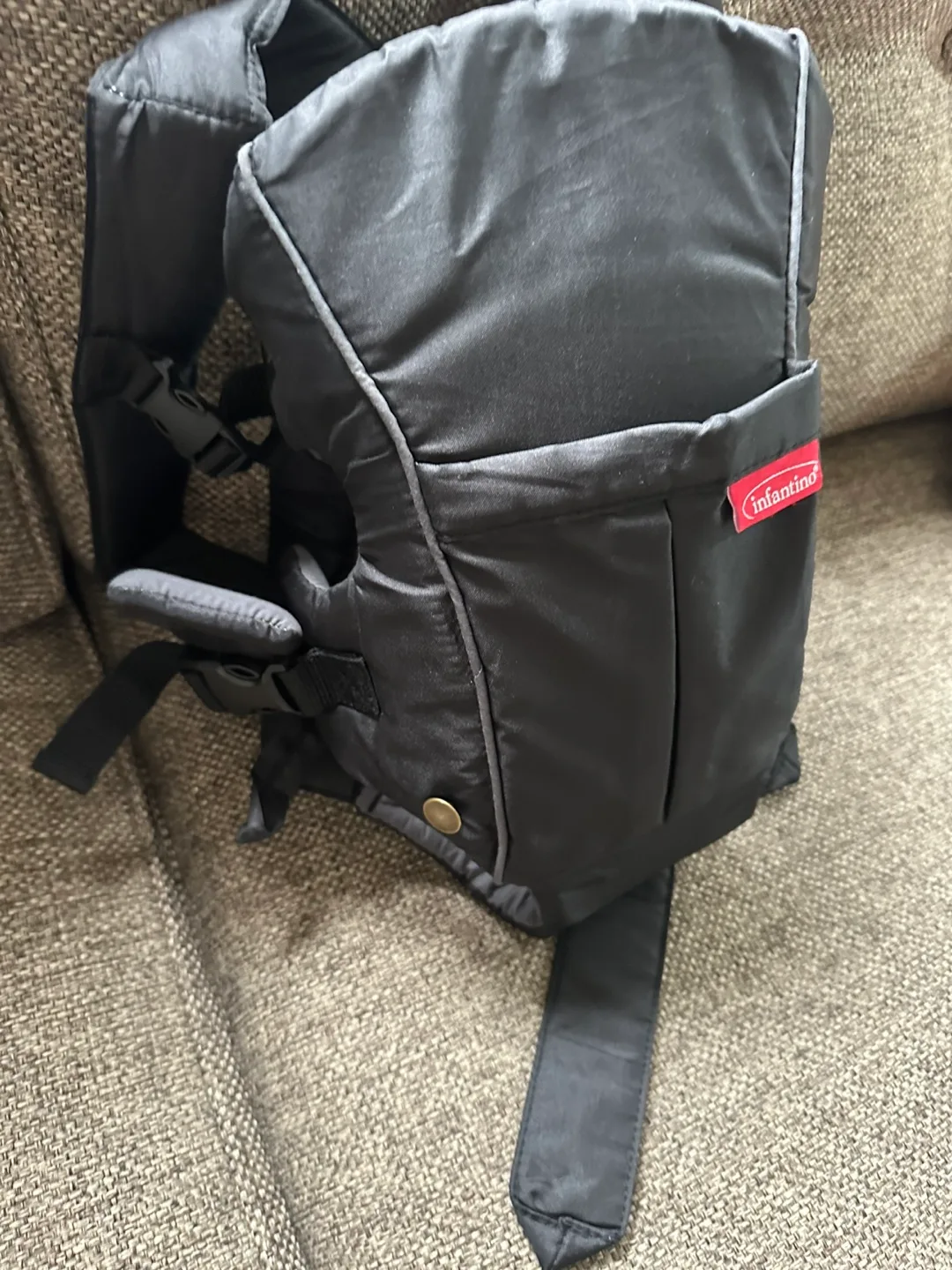 Infantino Baby Carrier - Black image indicator(2)