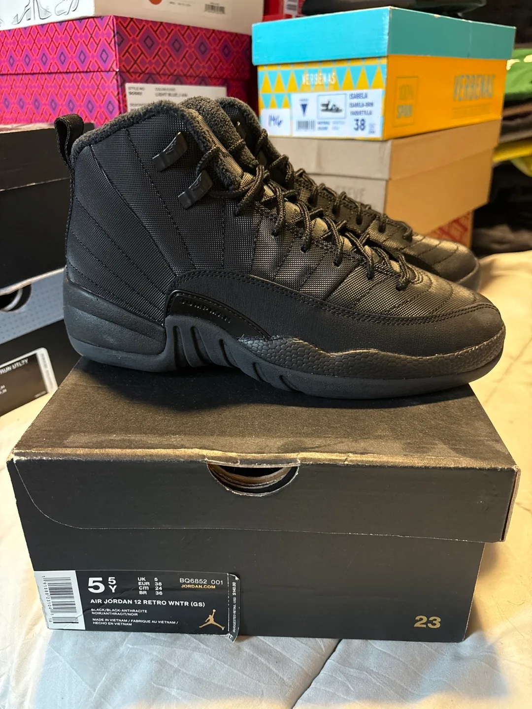Air Jordan 12 Retro Winter (GS) - Size 5.5 thumbnail