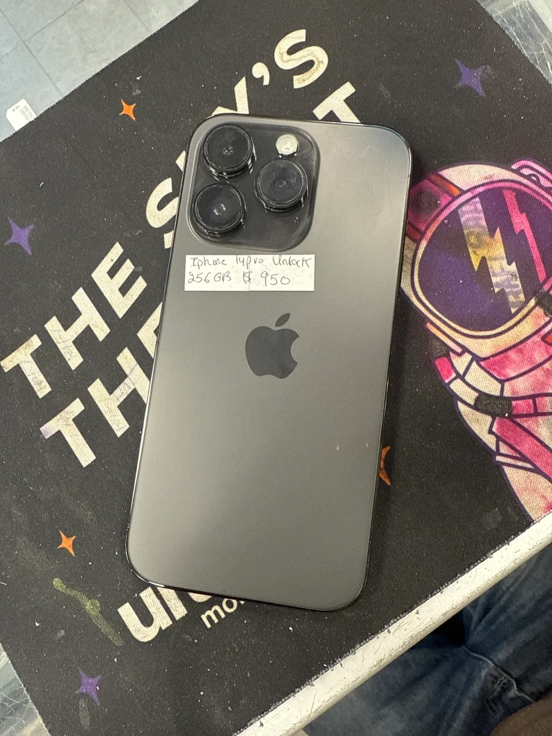 iPhone 14 Pro Unlocked 256GB thumbnail