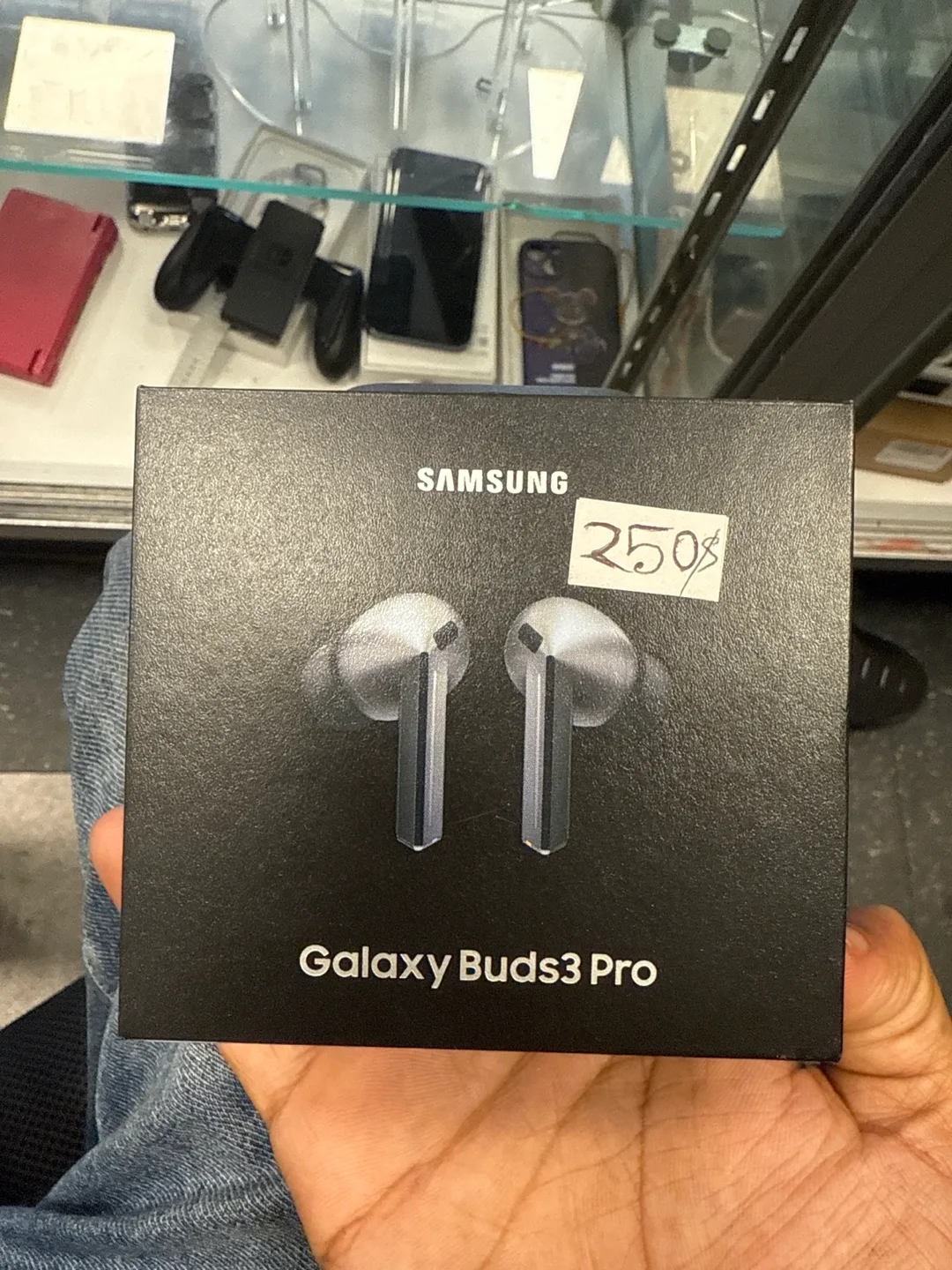 Samsung Galaxy Buds3 Pro thumbnail