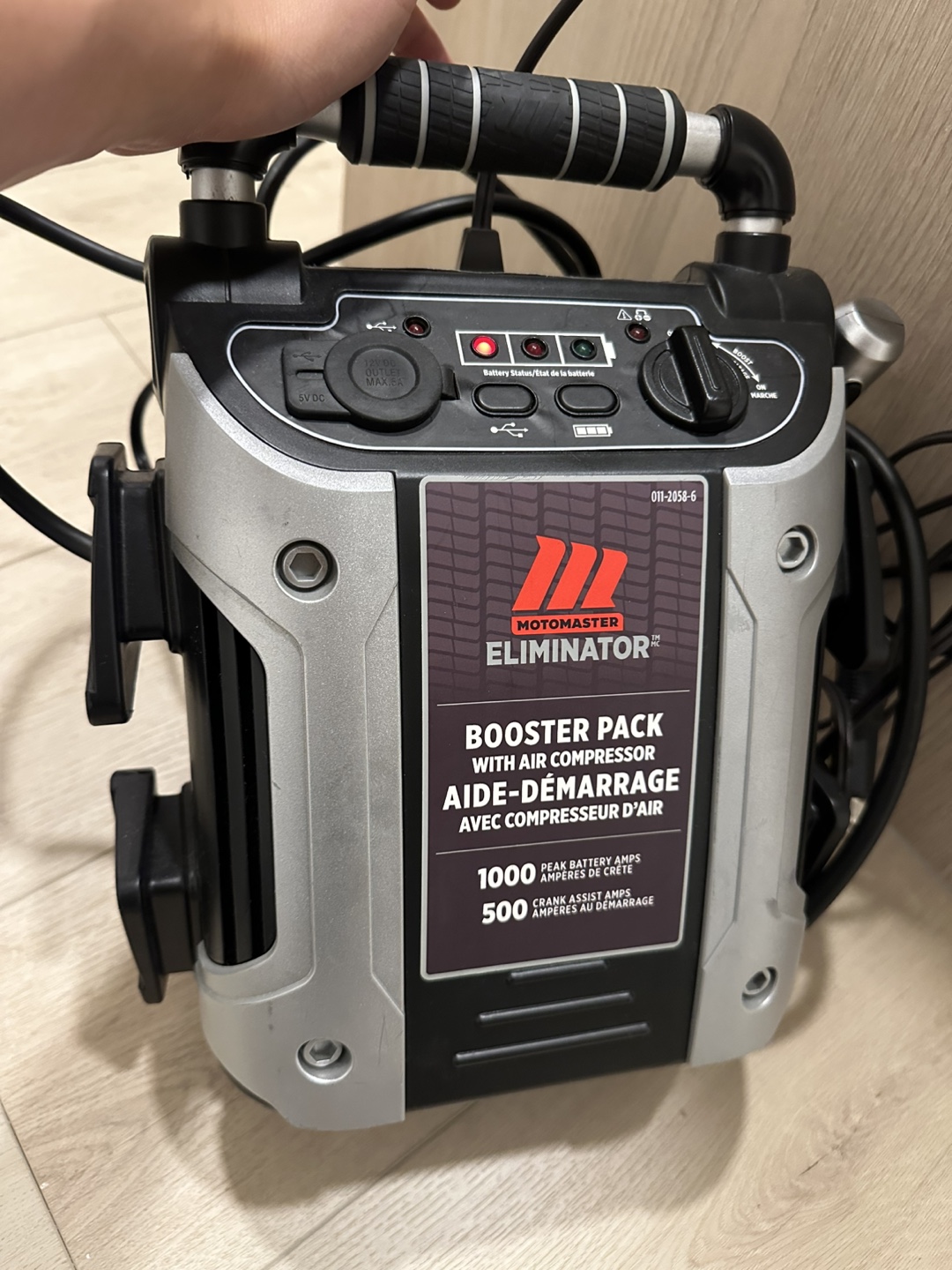 Motomaster Eliminator Booster Pack w/ Air Compressor - photo 2