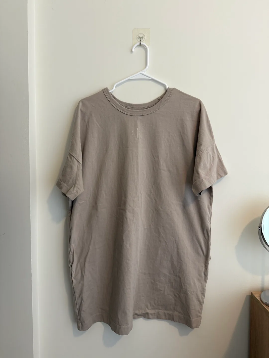Calvin Klein Oversized Tee/T-Shirt Dress - Taupe 🧡 thumbnail
