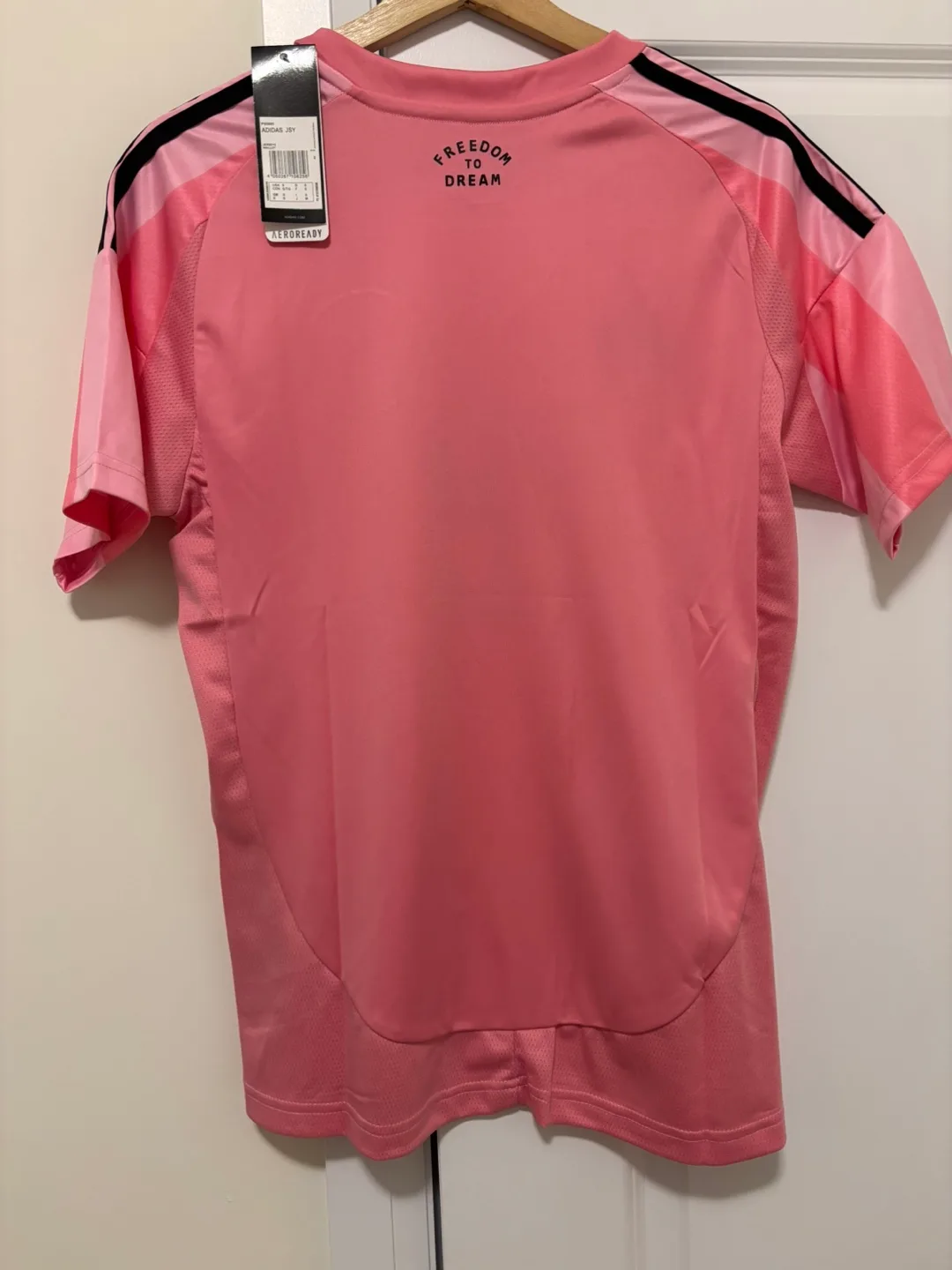 BNWT S Inter Miami 2025 Jersey image indicator(4)