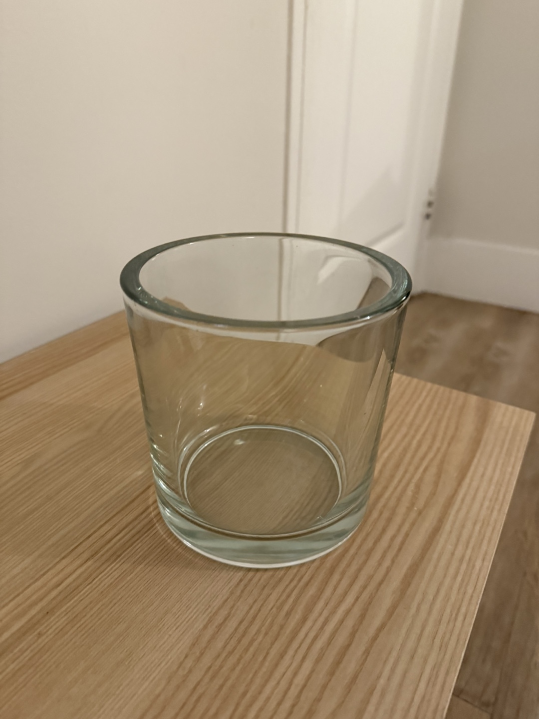 Clear Glass Vase - photo 2