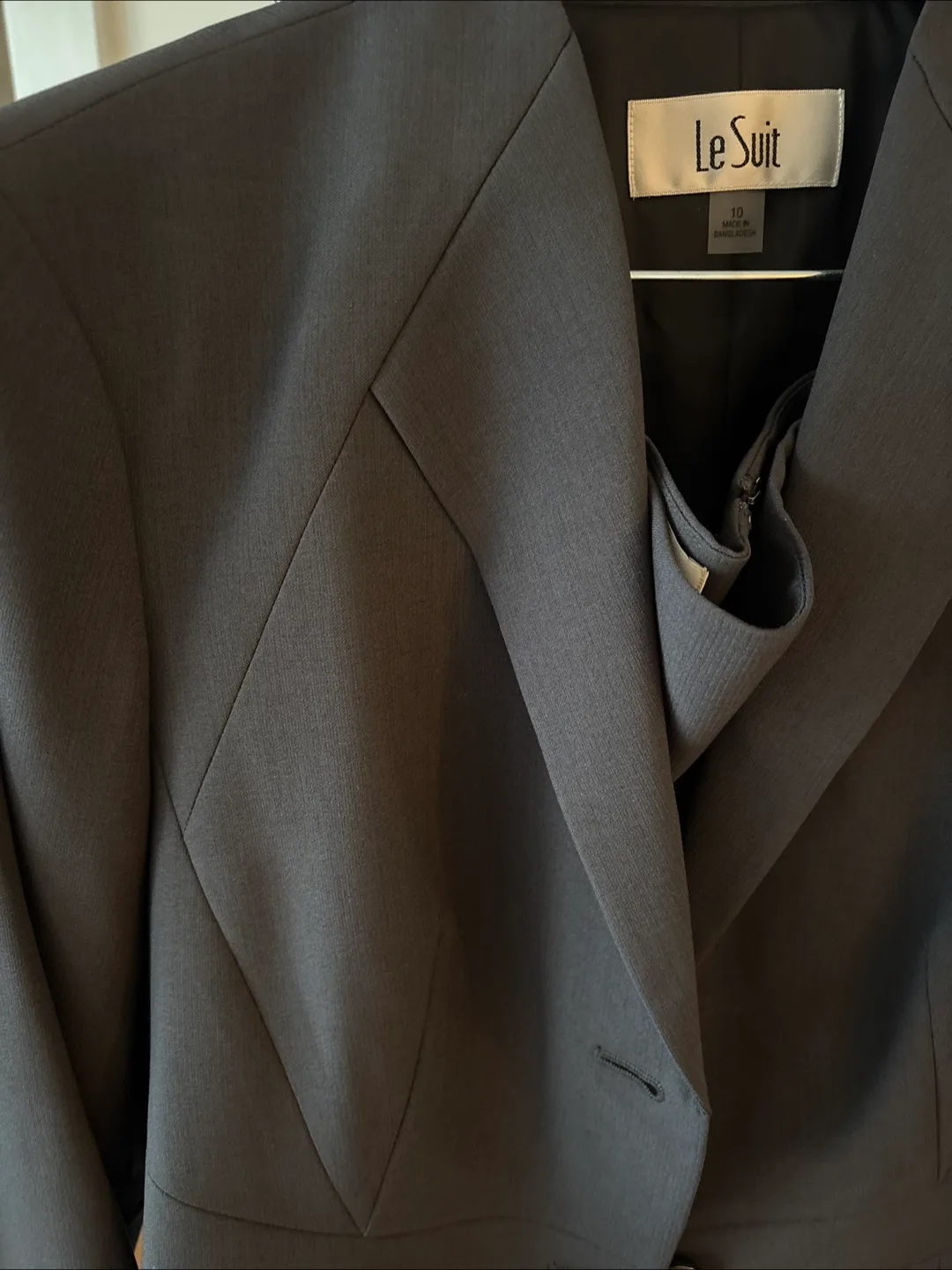 Le Suit - Women's Suit - Size 10 - New image indicator(4)