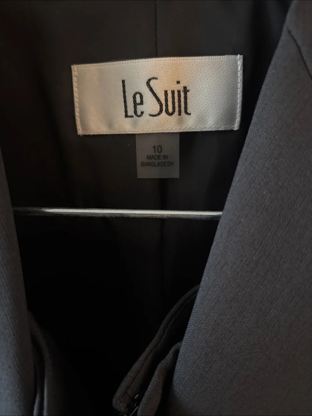Le Suit - Women's Suit - Size 10 - New image indicator(2)