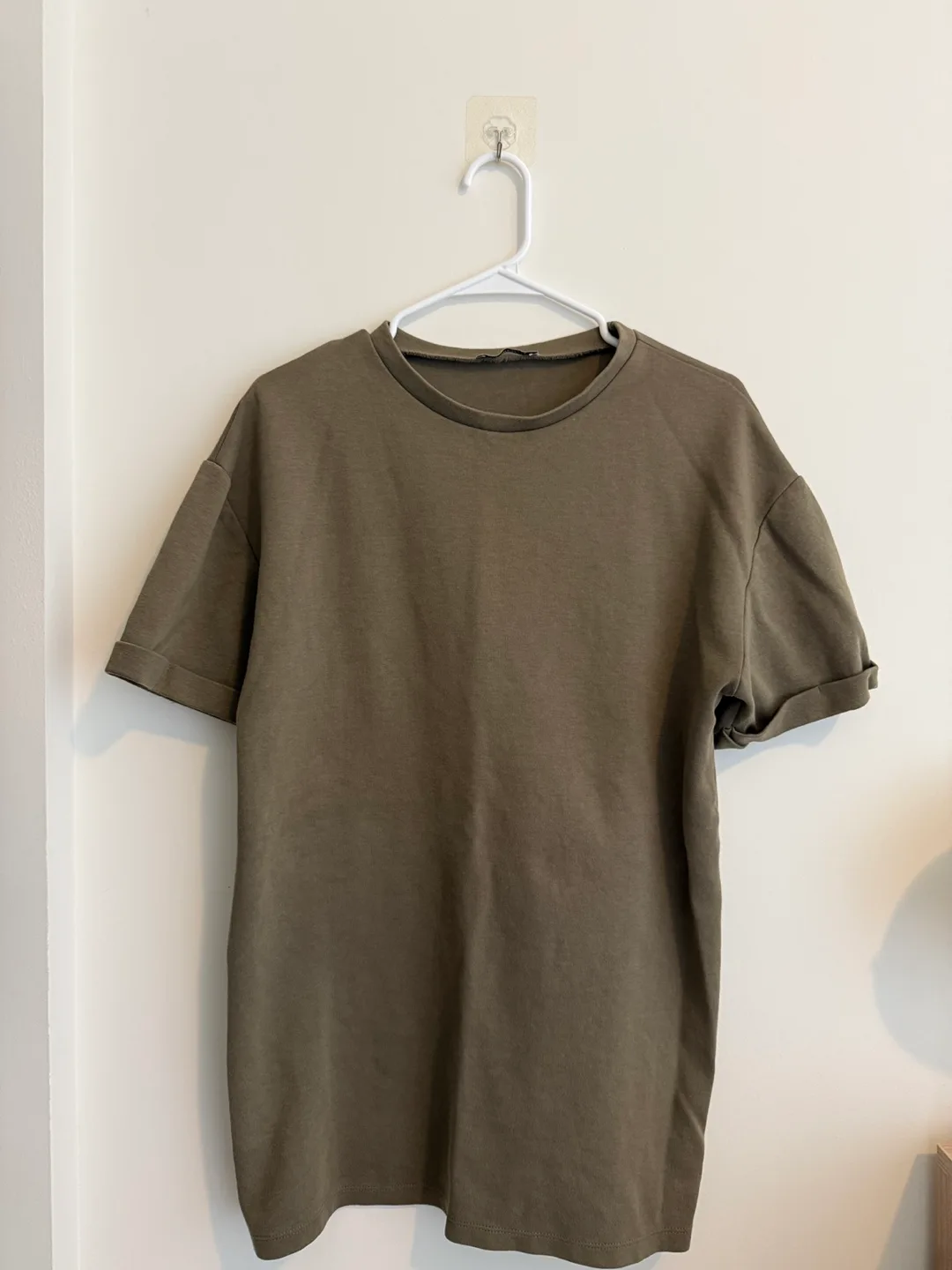 Zara Trafaluc Olive Green T-Shirt - Size S 🧡 thumbnail