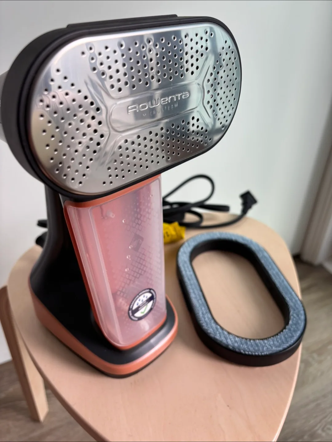 Rowenta Pure Force 3in1 Handheld Steamer & Iron image indicator(7)