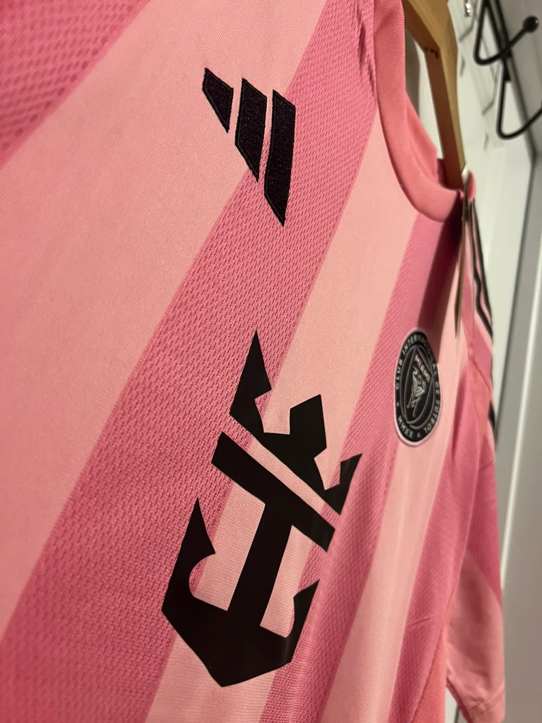 BNWT Messi Inter L Miami 2025 Jersey image indicator(3)