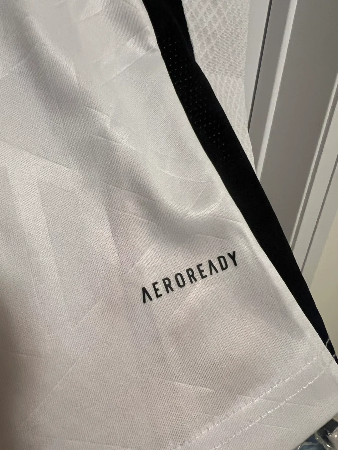 BNWT Germany L 24/25 Jersey image indicator(5)