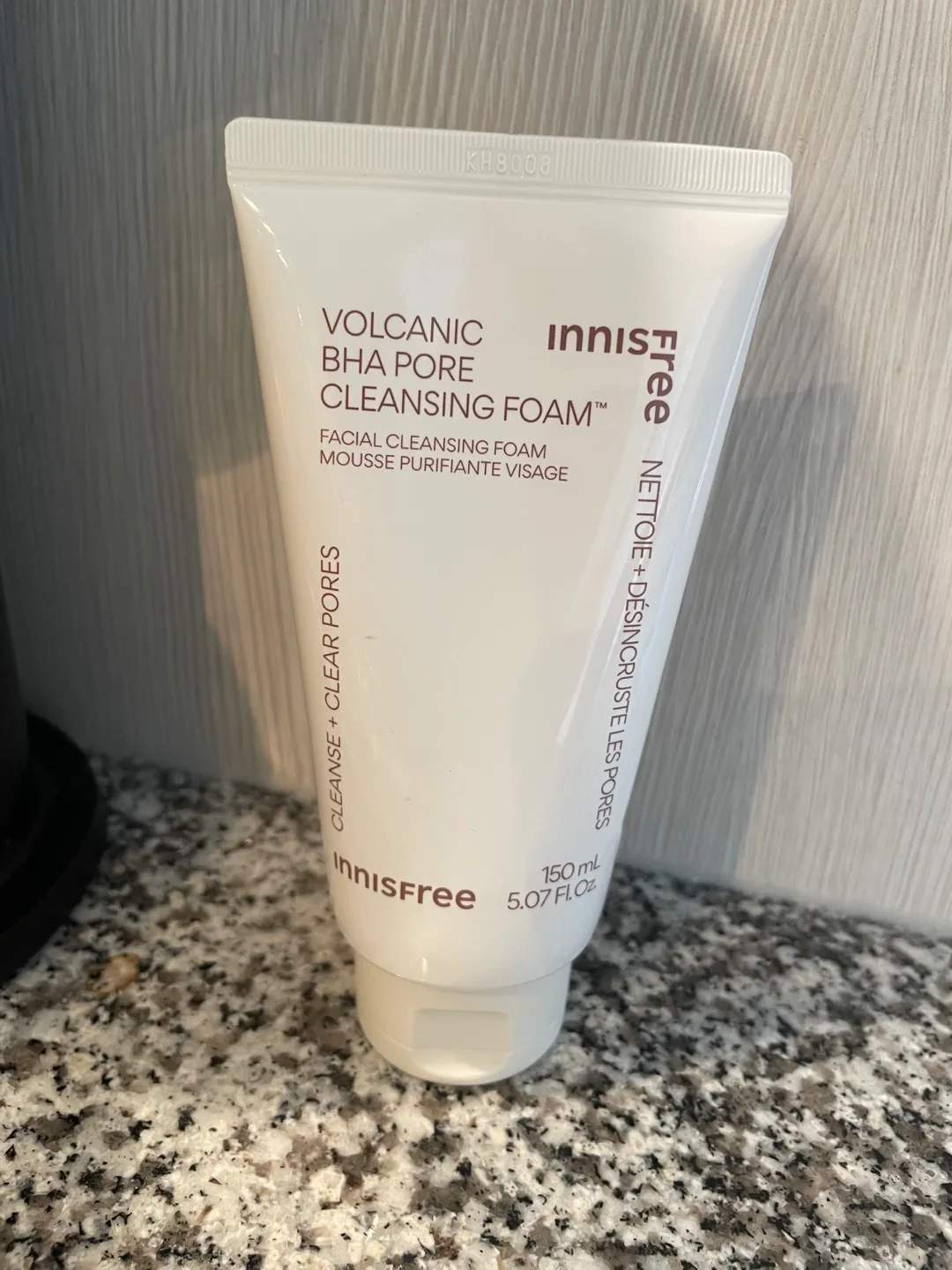 Innisfree Volcanic BHA Pore Cleansing Foam thumbnail