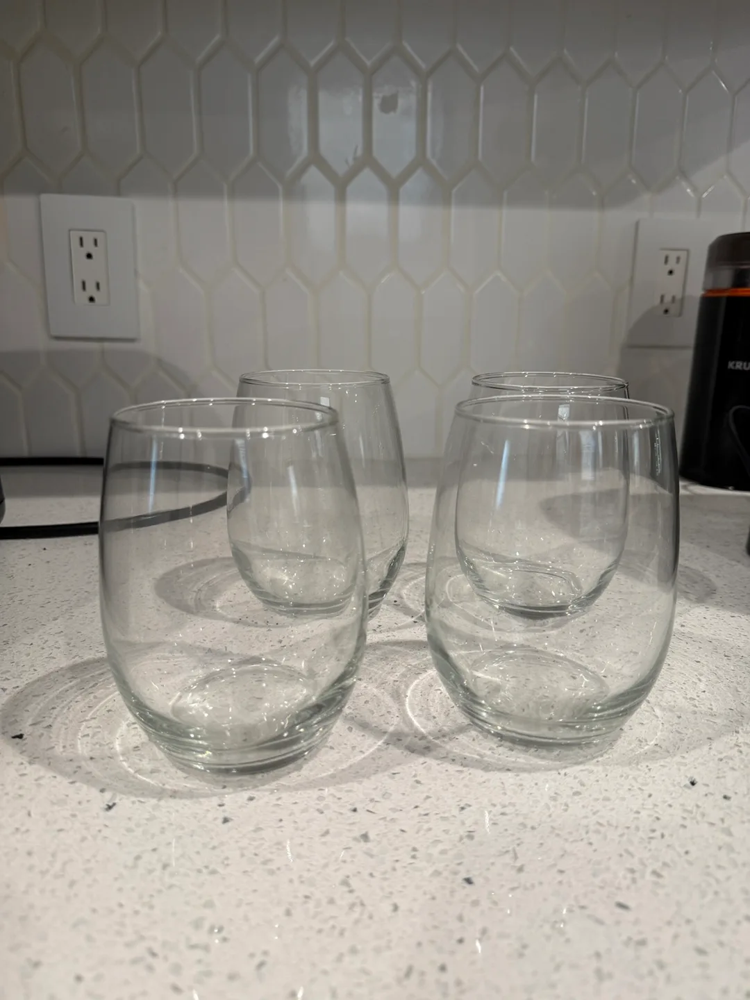 Set of 4 Stemless Wine Glasses thumbnail