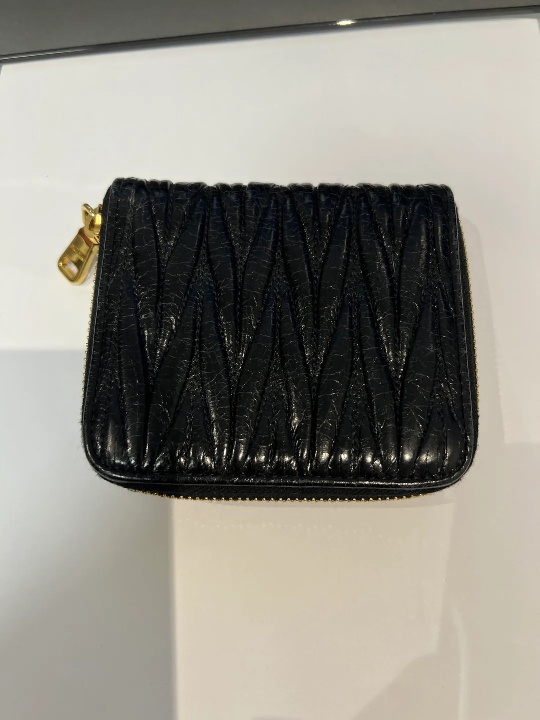 Authentic Miu Miu Black Leather Wallet image indicator(2)