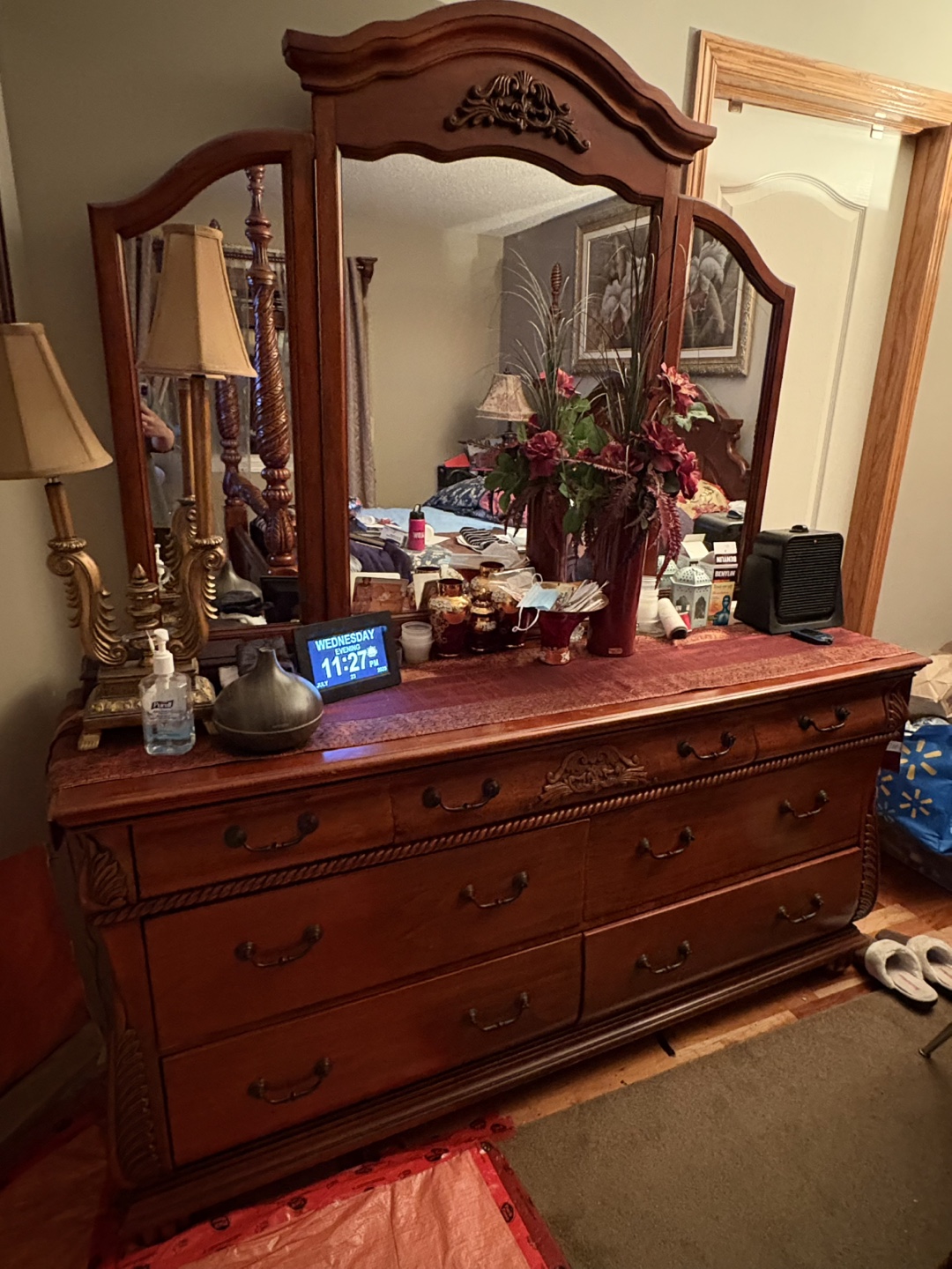Queen size solid Wooden Bedroom Set - photo 3