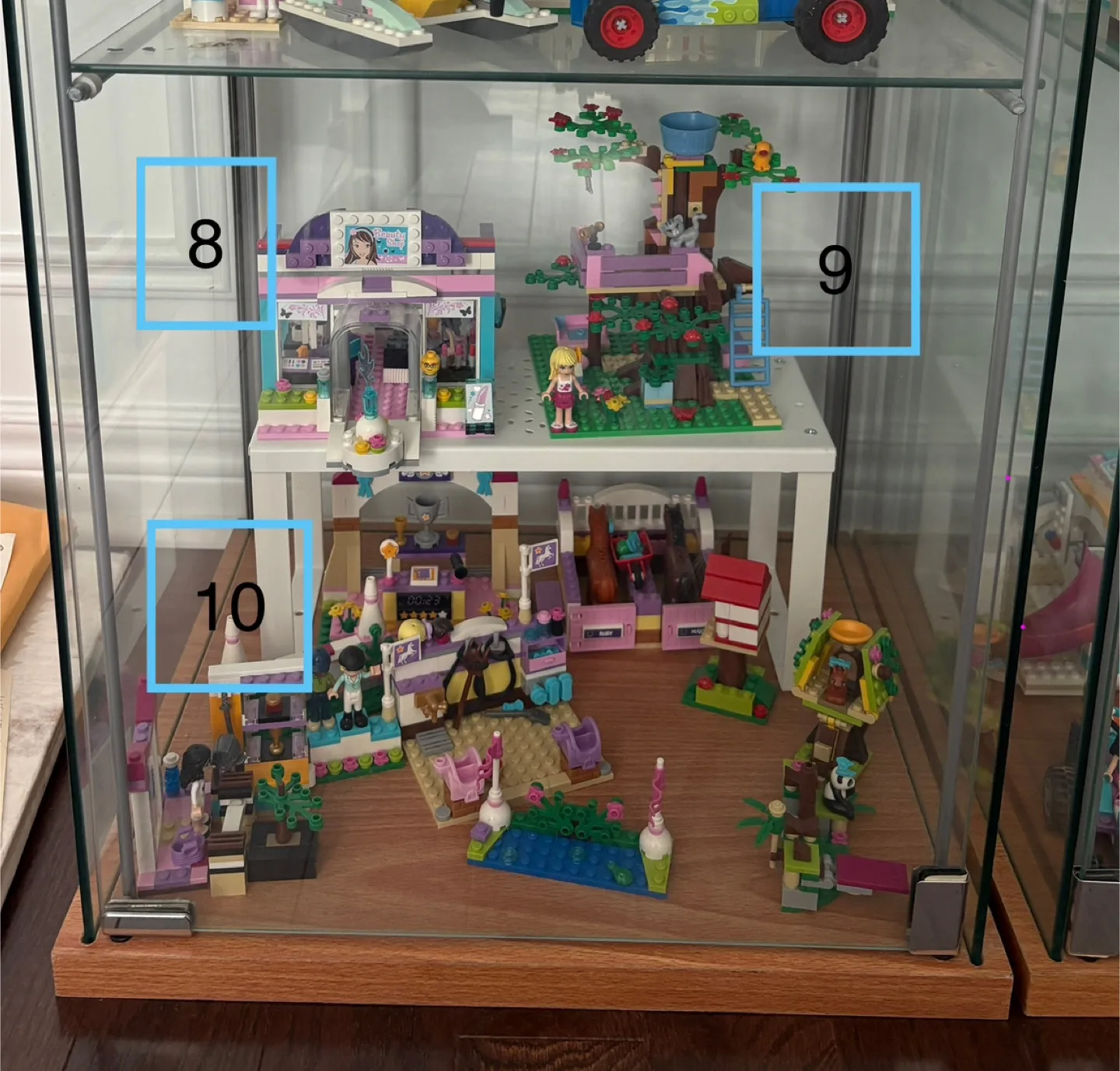Lego Friends and Minecraft Sets Lot image indicator(3)
