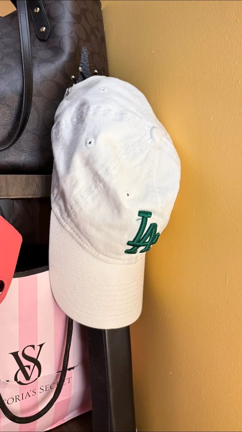 Los Angeles Dodgers White Baseball Cap thumbnail