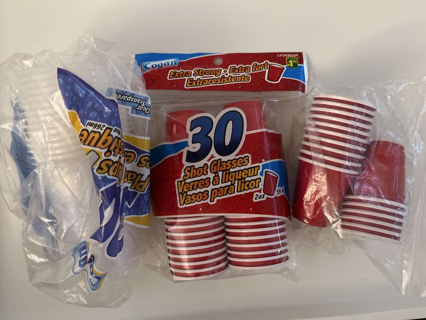 Cogan & Plastique Cups - Party Supplies