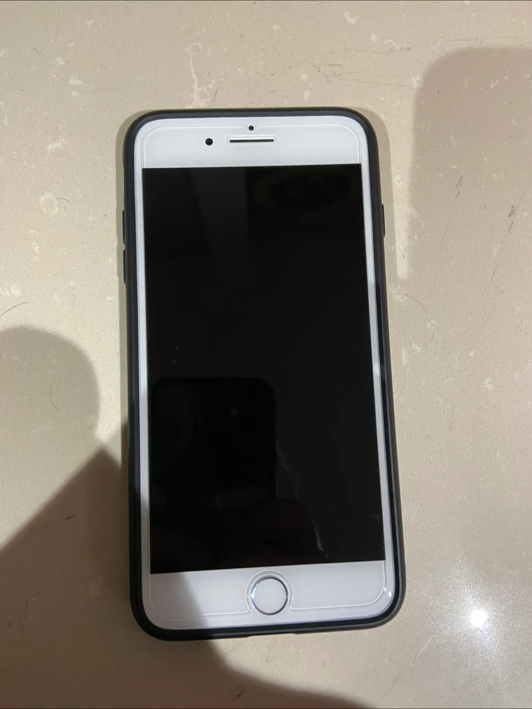 iPhone 8 Plus 64GB 10/10 Perfect Condition thumbnail