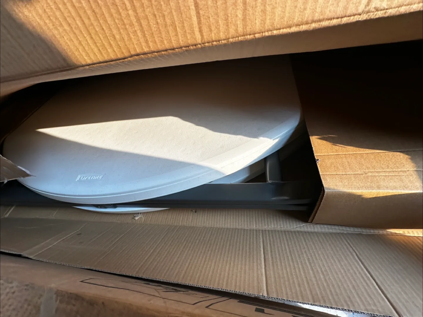 Lifetime 60-Inch Round Folding Table - New in Box! image indicator(2)