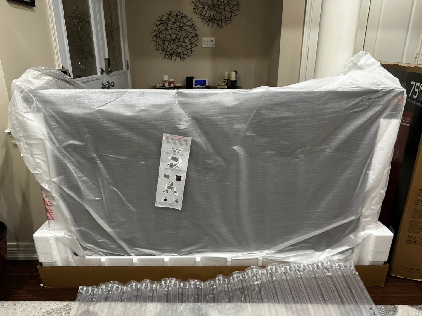 New TCL 75" 4K QLED Smart TV 75S557G-CA image indicator(6)