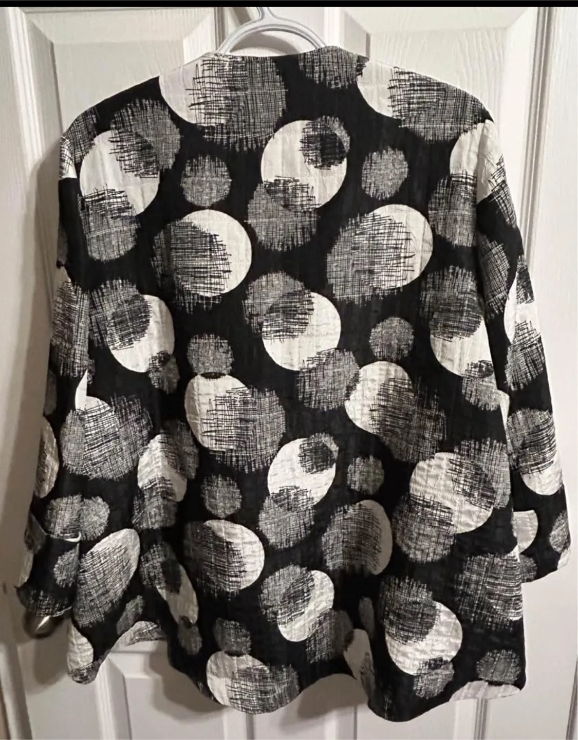 Joseph Ribkoff Black & White Jacket - Size 14 image indicator(5)