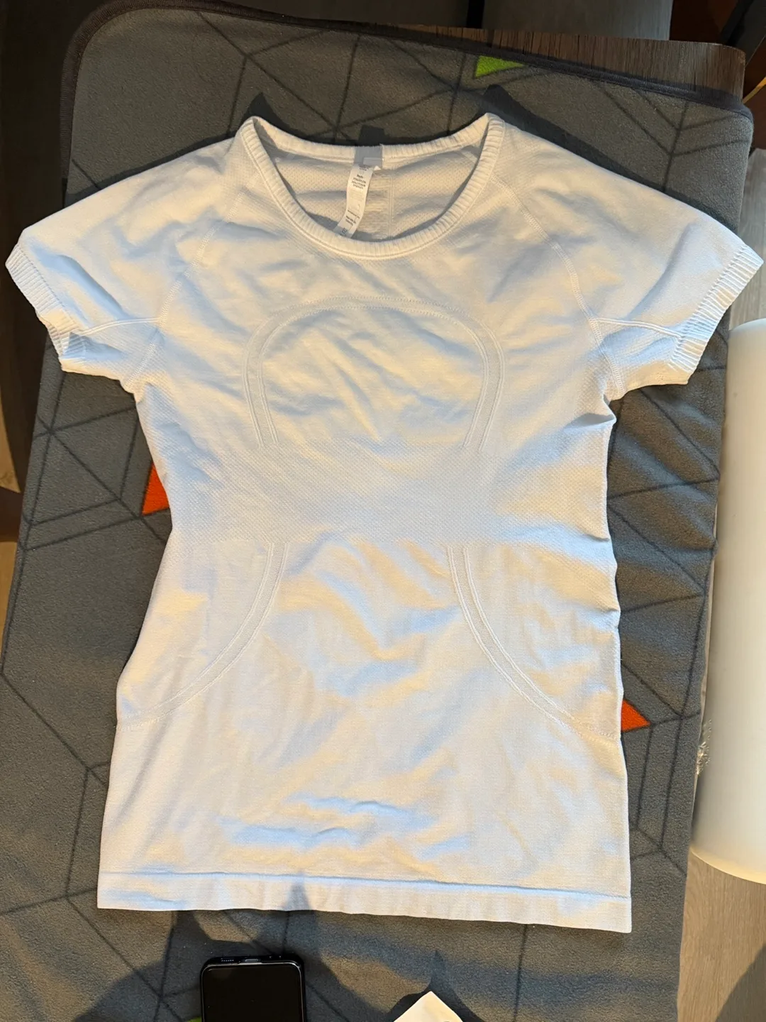 Lululemon - Size 4 thumbnail