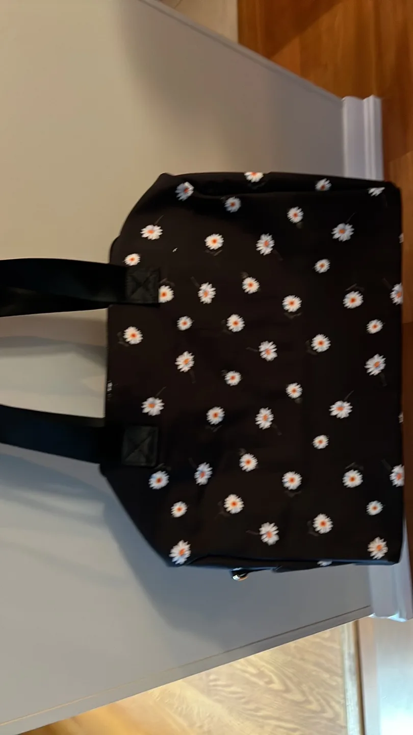 Alice & Olivia Black Daisy Travel Bag - NWT image indicator(2)