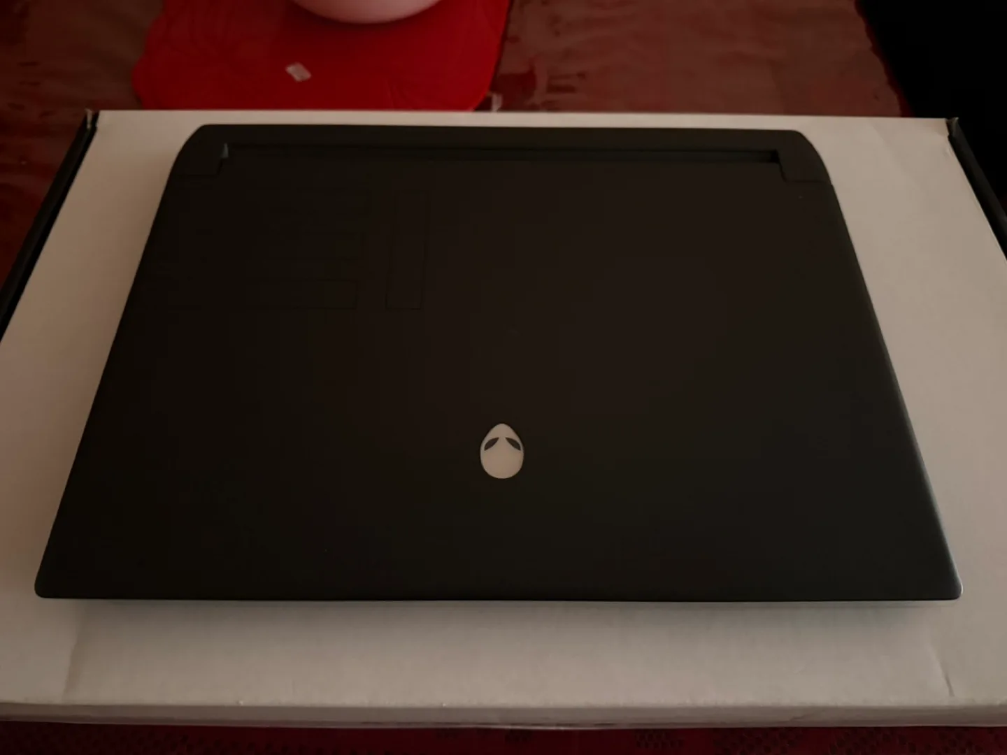 Alienware M15 R7-Like New! image indicator(5)