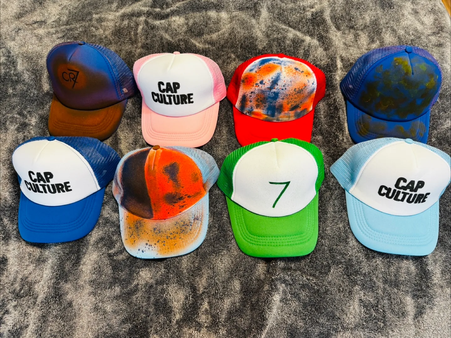 🎨 Unique Hand-Painted Trucker Hats – Colorful & One of a Kind! image indicator(5)