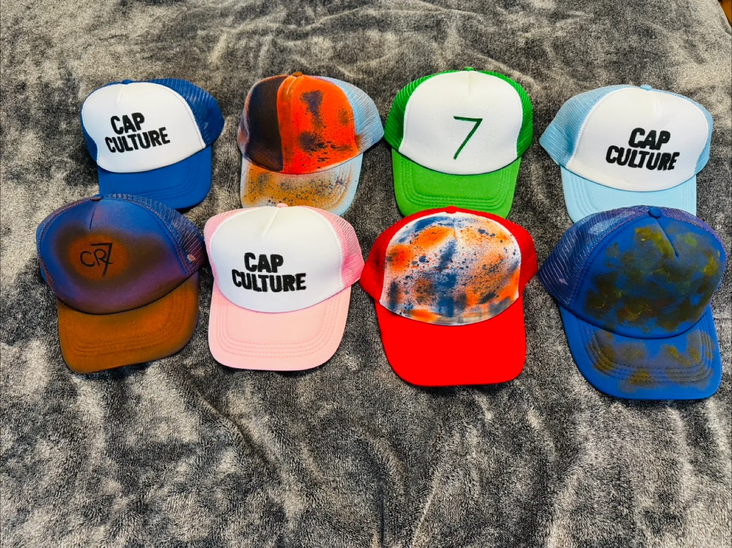 🎨 Unique Hand-Painted Trucker Hats – Colorful & One of a Kind! image indicator(2)