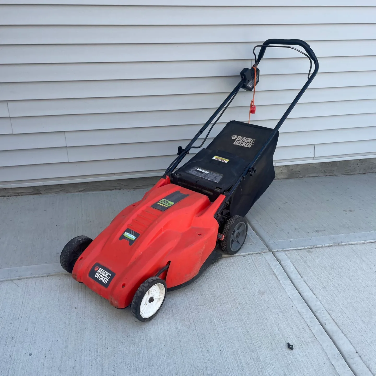 36V Cordless Lawn Mower thumbnail