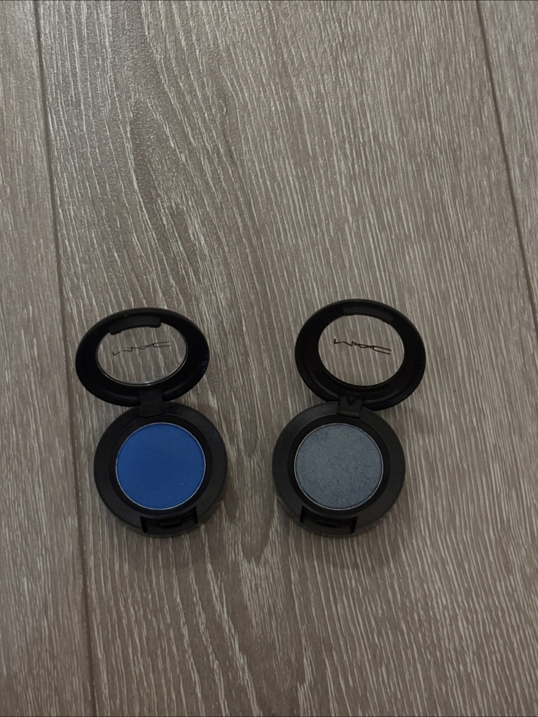 MAC Eyeshadow for Special Look! - Triennial Wave & Tilt