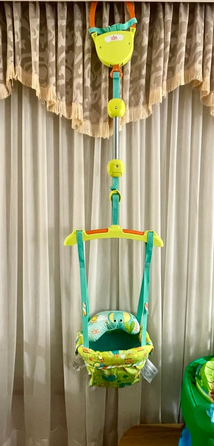 ✨Like New✨ Bright Starts Door Jumper image indicator(5)