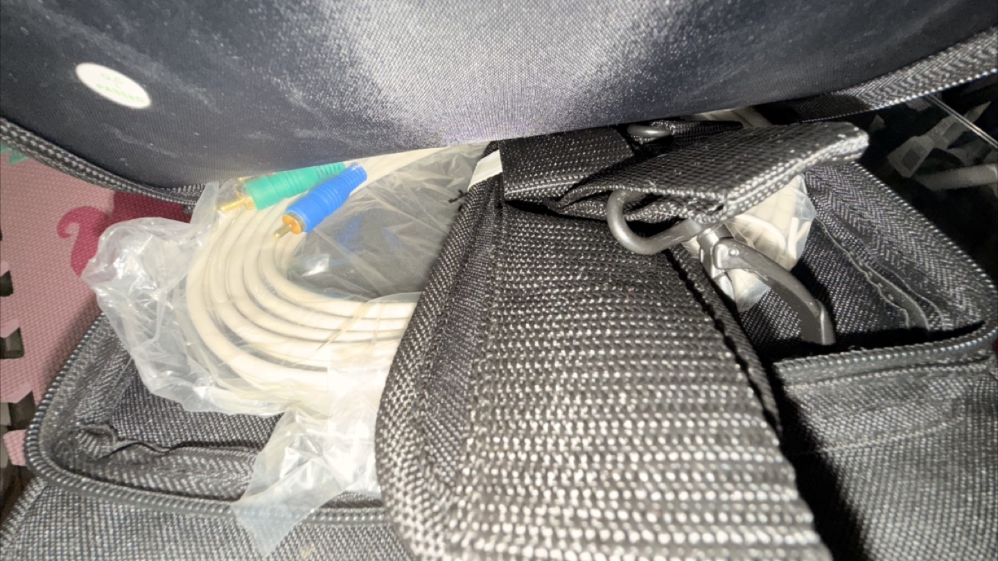 Optoma Projector with Cables & Carry Case - photo 3