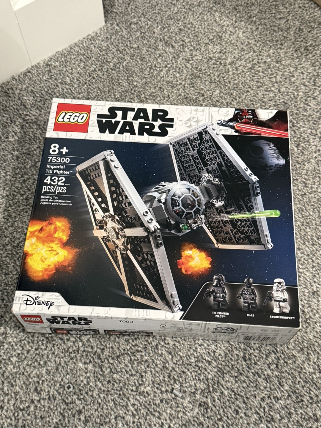LEGO Star Wars 75300 Imperial TIE Fighter (New)
