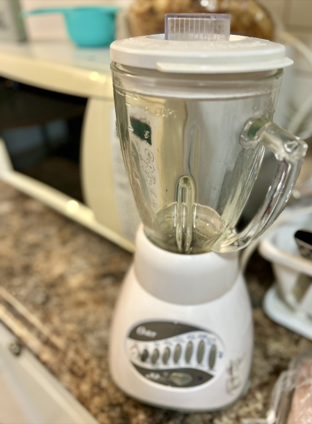 Oster Blender - White