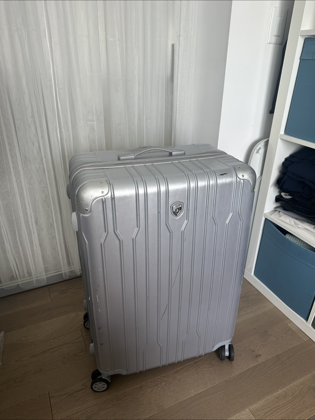 HEYS Extralite 71cm Expandable Suitcase