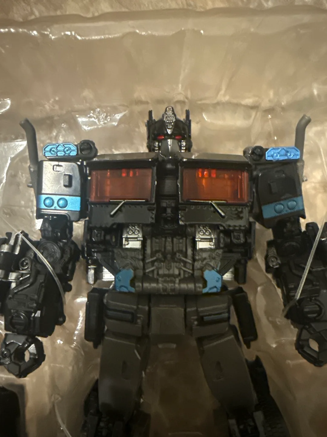 Transformers Nemesis Prime Action Figure image indicator(3)