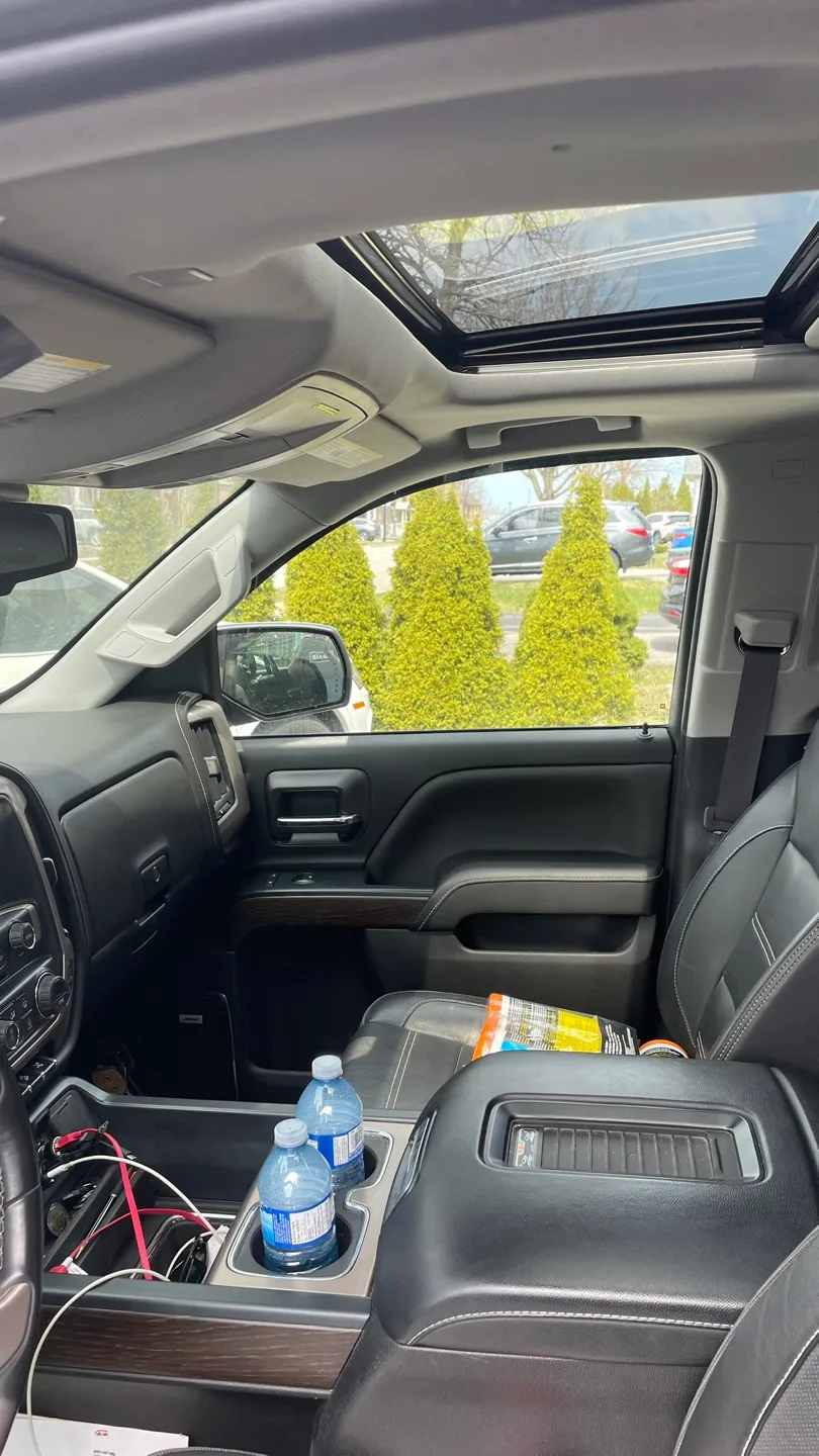 GMC Sierra Denali Truck image indicator(5)