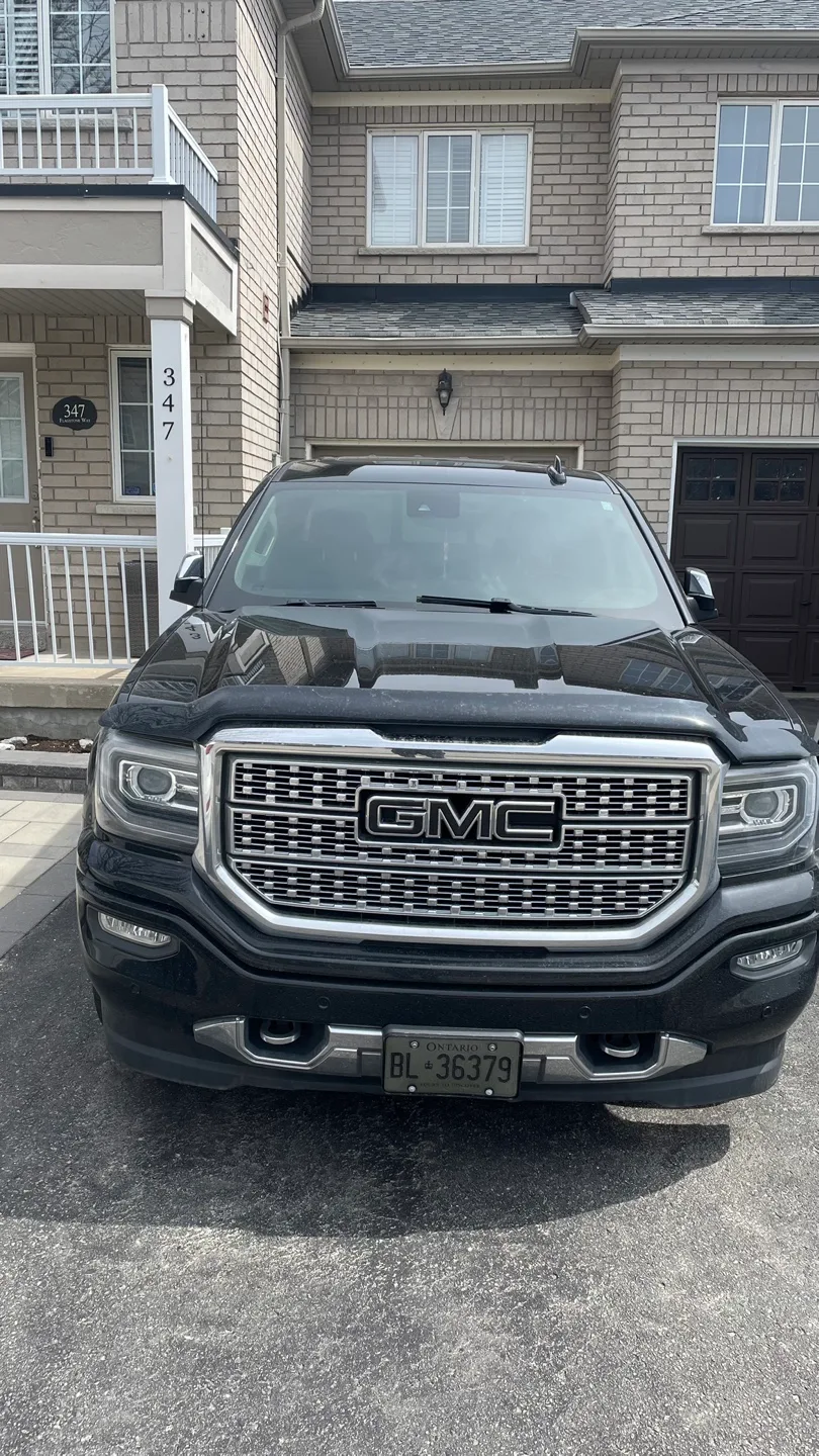 GMC Sierra Denali Truck image indicator(9)