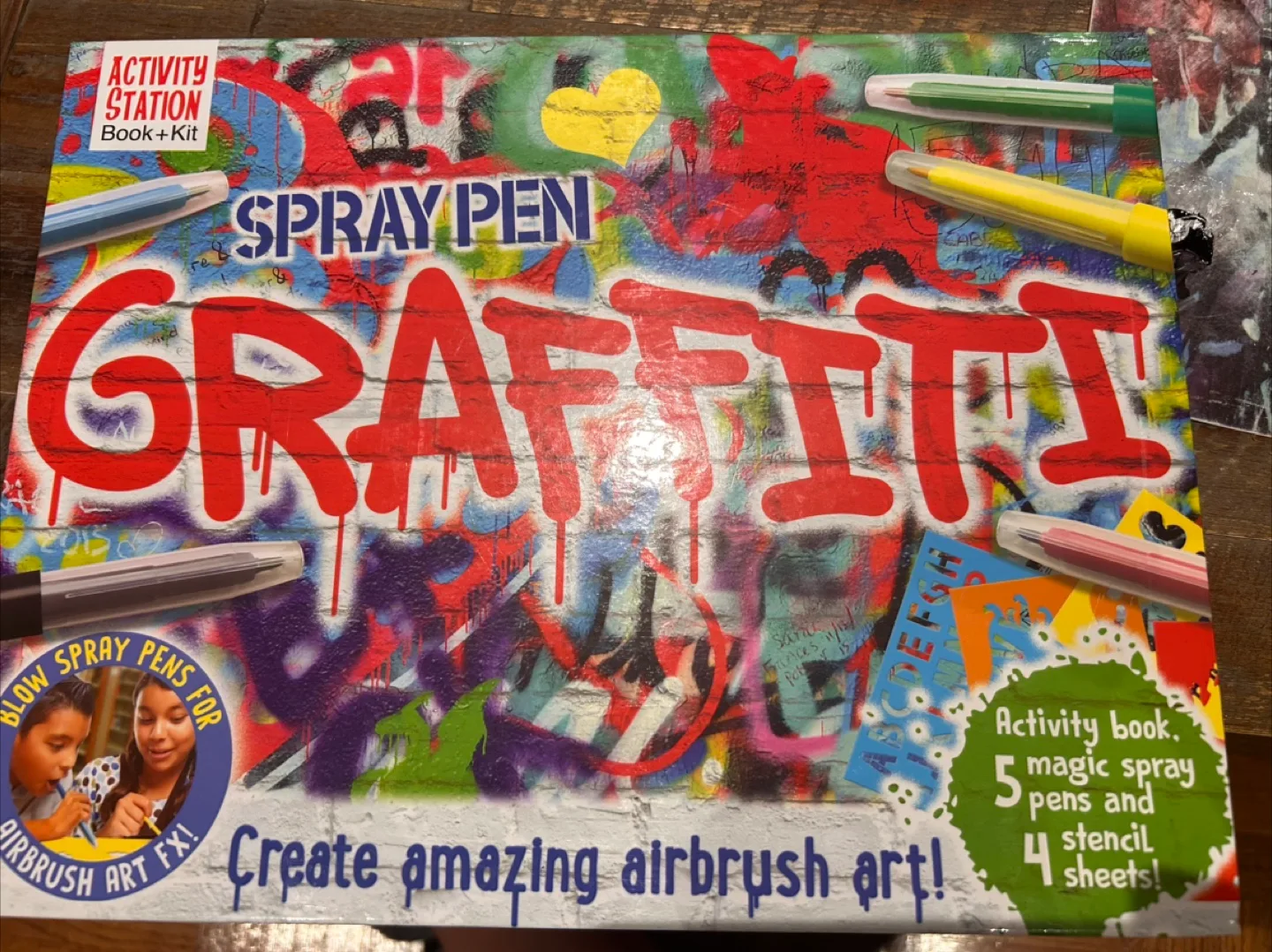 Spray Pen Graffiti Art Kit - New in box thumbnail
