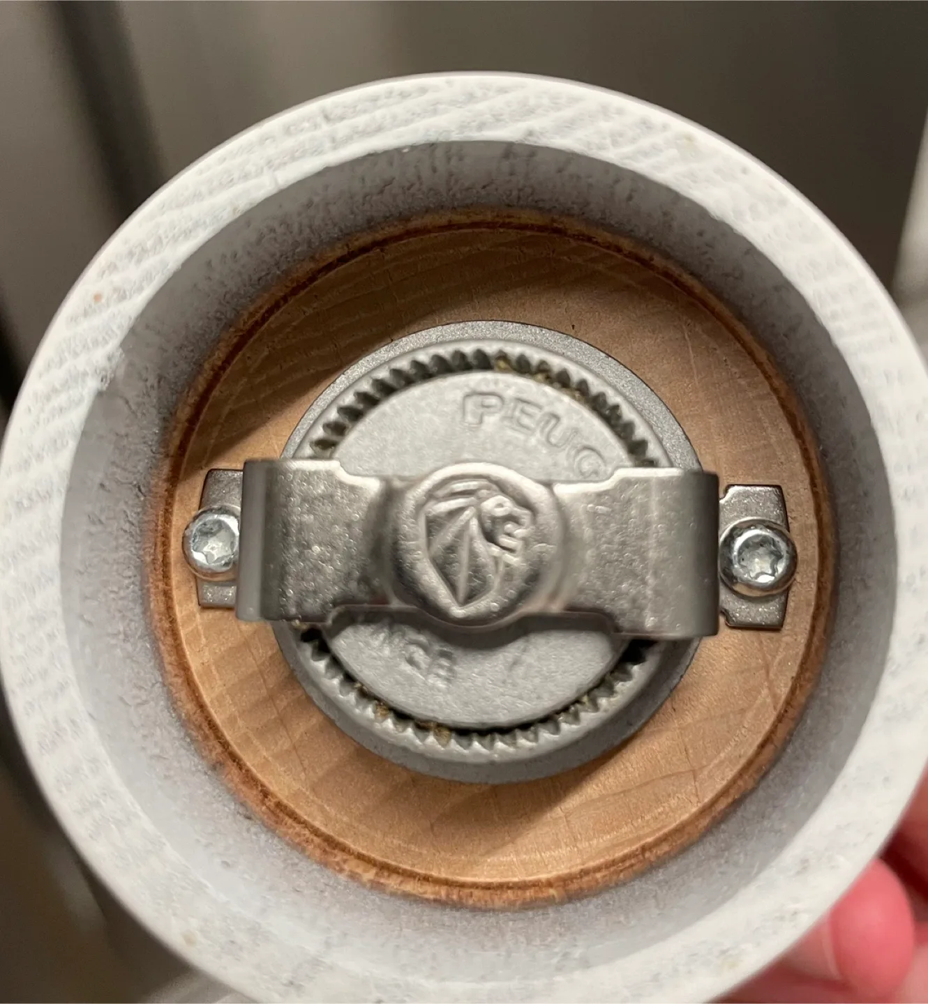 Peugeot White Salt & Pepper Mills image indicator(9)