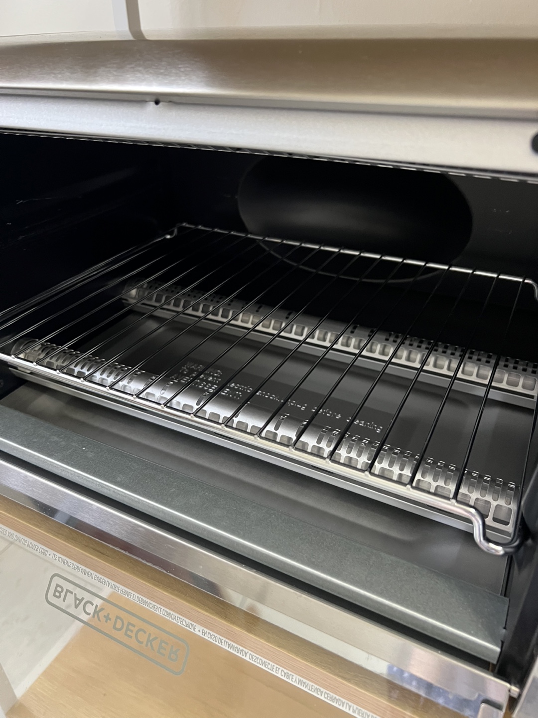 Black+Decker Toaster Oven - photo 2