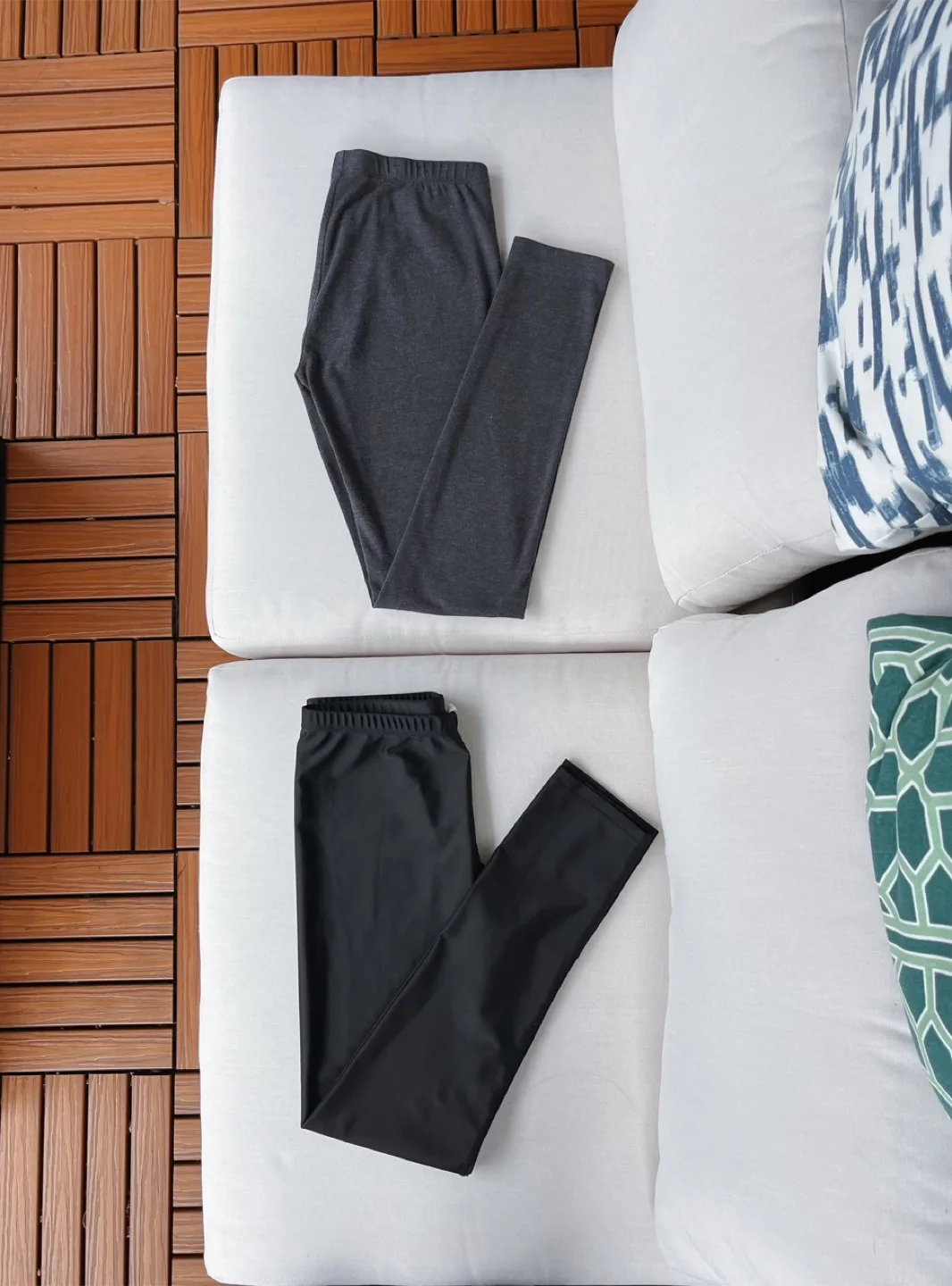 Two pairs of leggings thumbnail