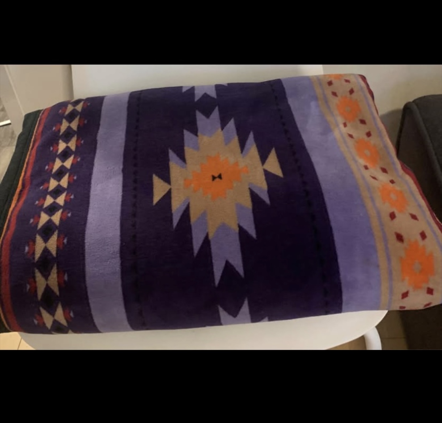 Double Sided Pattern Blanket - photo 2