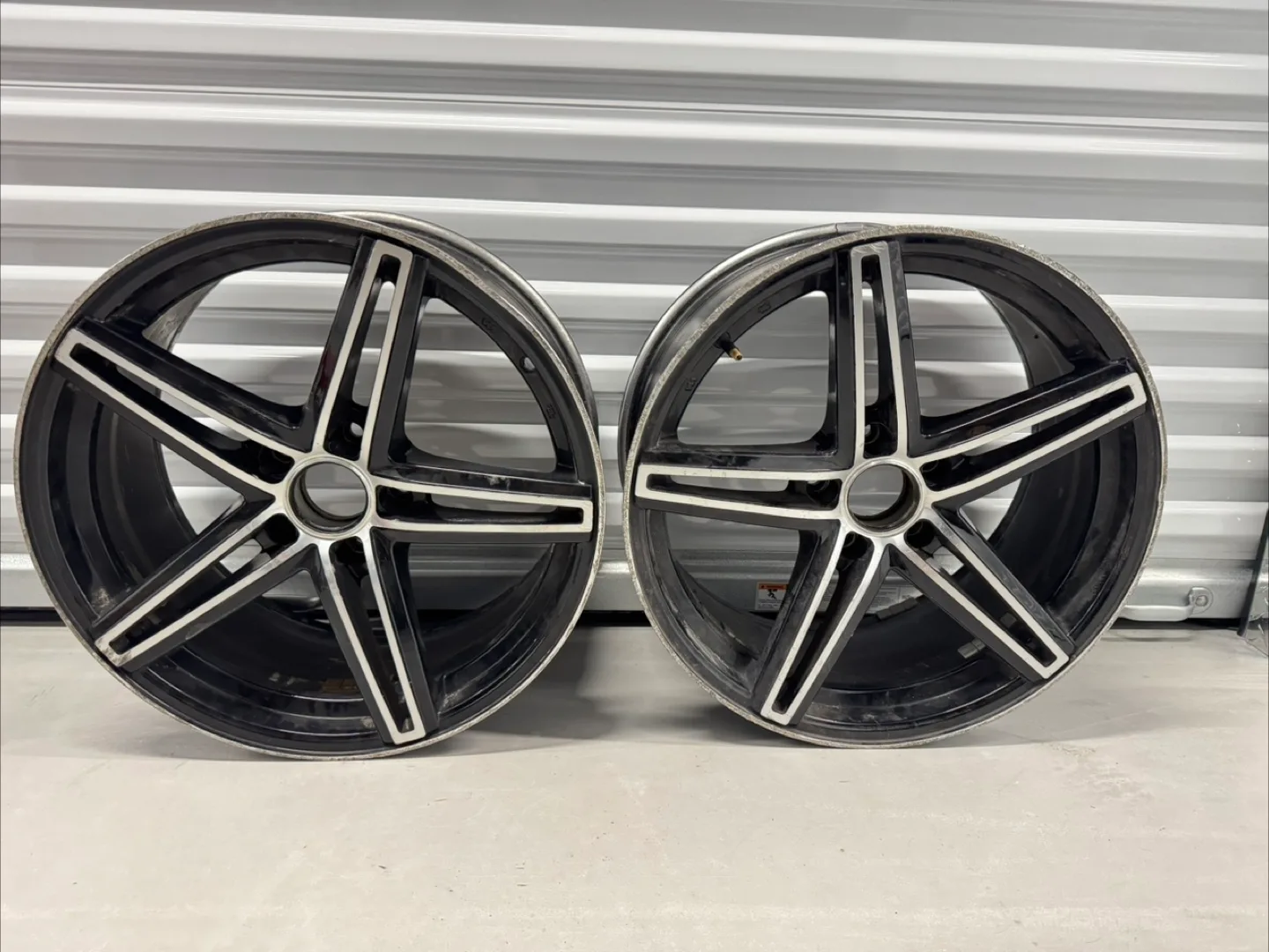 Set of Black & Silver Rims 18 inch (5 x 114.3) image indicator(7)