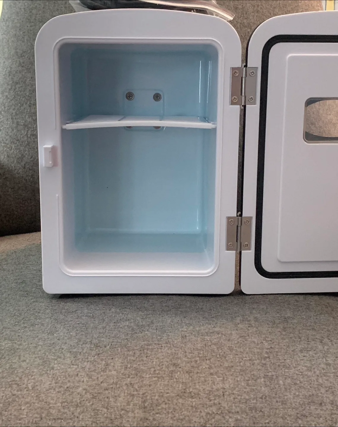 Frigidaire Mini Portable Fridge image indicator(2)