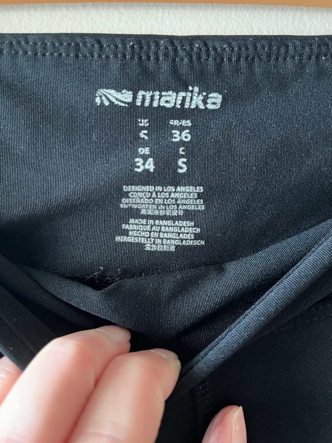 Black Active Capri Leggings - Size S image indicator(3)